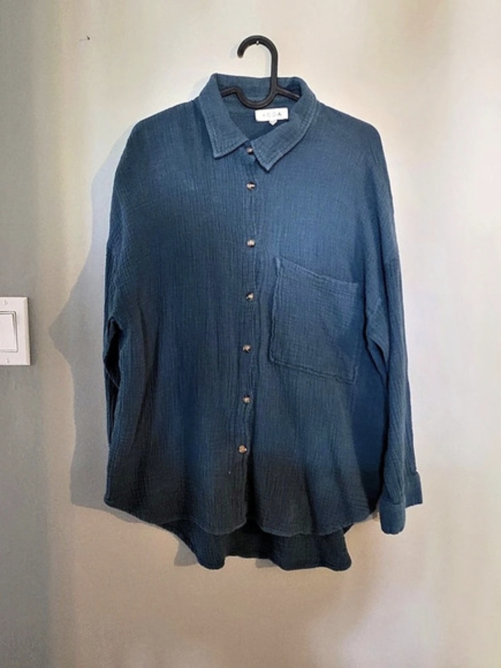 UO Button Front Pocket Shirt in Blue Like New